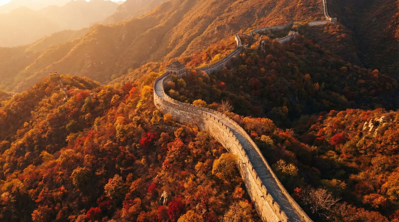 伦理片免费完整片在线观看 秋日长城航拍全景